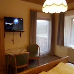 Gaestehaus Erle Проживання в сім'ї